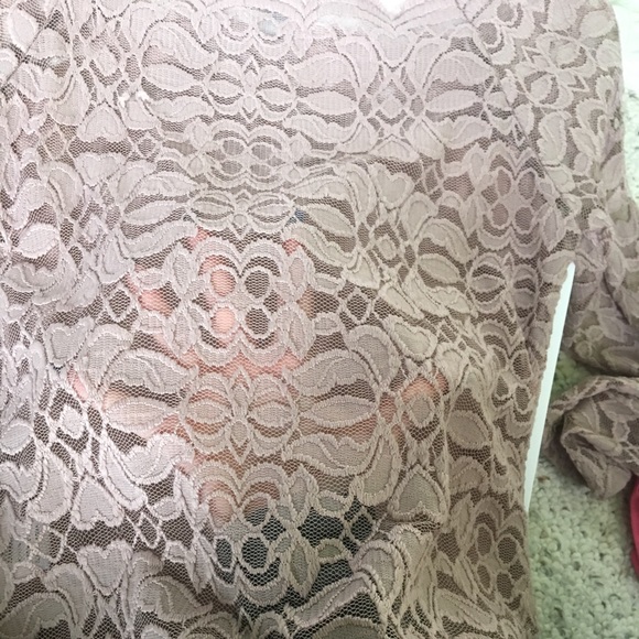 Off the shoulder lace top - Picture 4 of 4